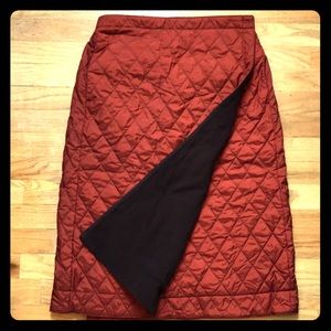 UNIQLO Quilted Adjustable Waist Skirt